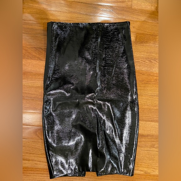 THE “ACCOUNTANT” SKIRT - Picture 3 of 3